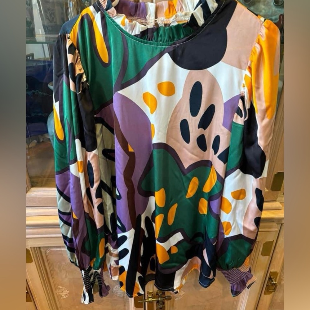 Euc sz L jodifl satin top